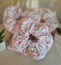 Chouchou Fleuri Rose Poudré & Mauve – Dentelle Picot