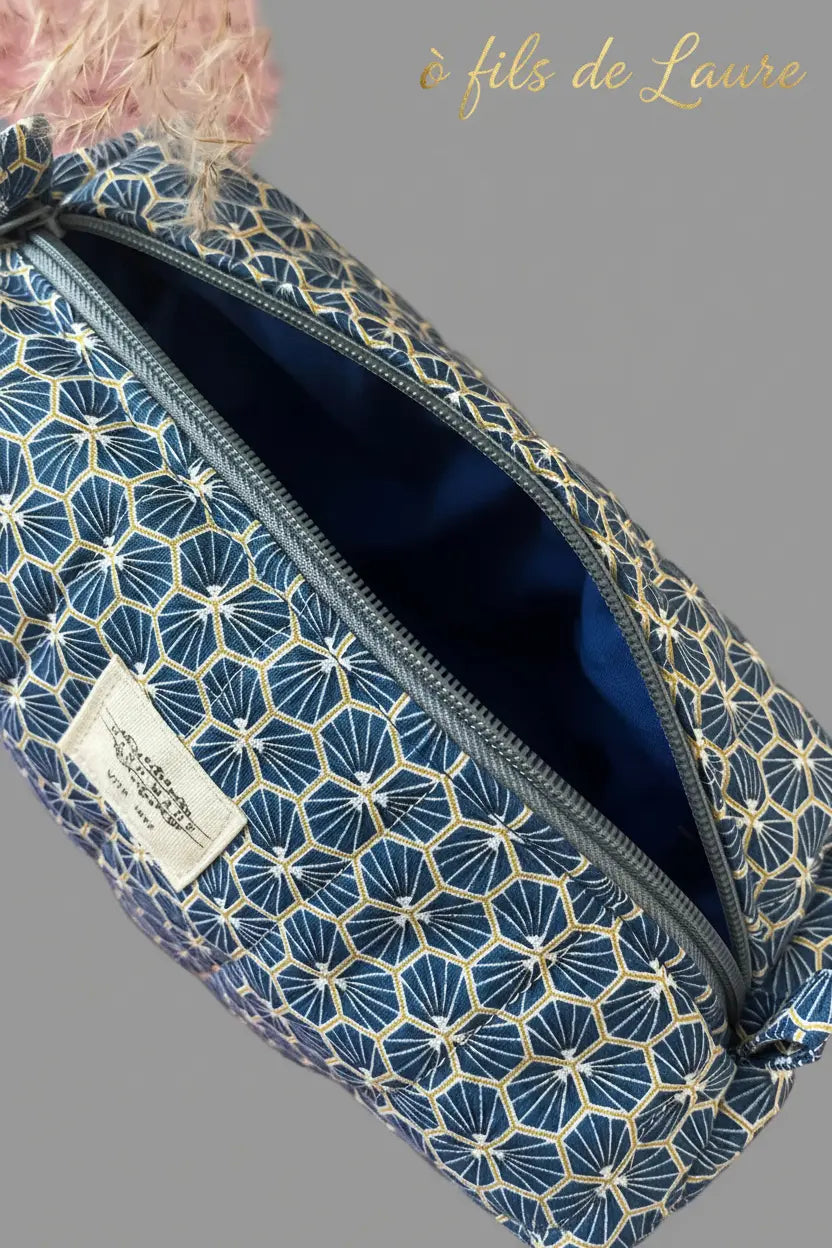 Trousse de toilette bleue homme